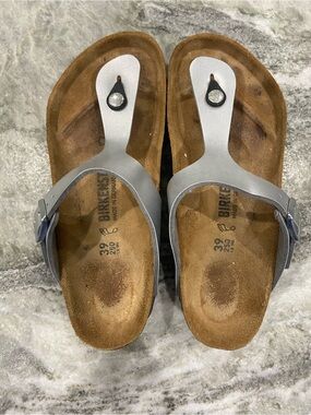Birkenstock Gizeh sandal EUC